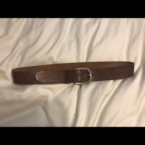 American eagle brown belt size small